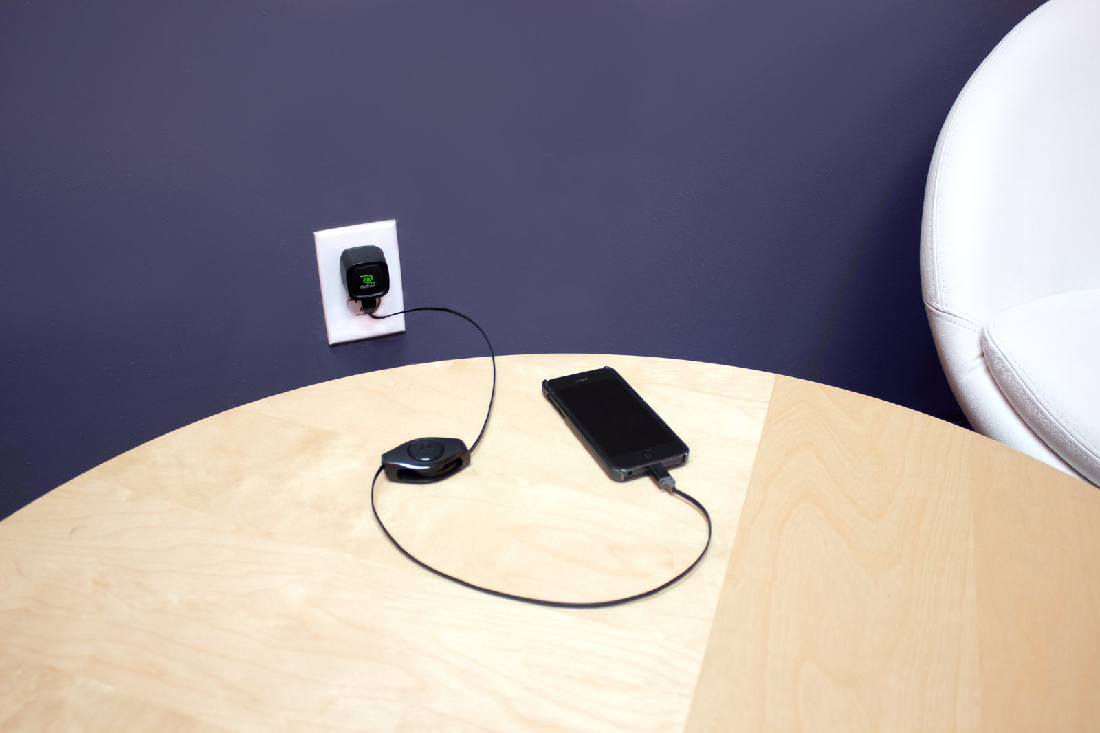 Lightning Wall Charger | Retractable Lightning Charging Cable | 2.4A Wall Charger | Black